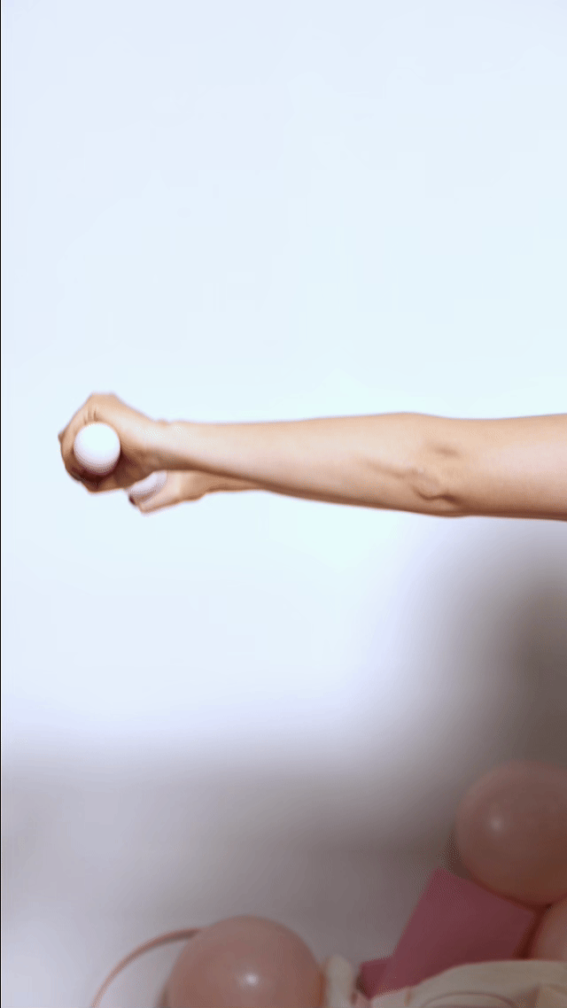 The PILO hand weights - pink